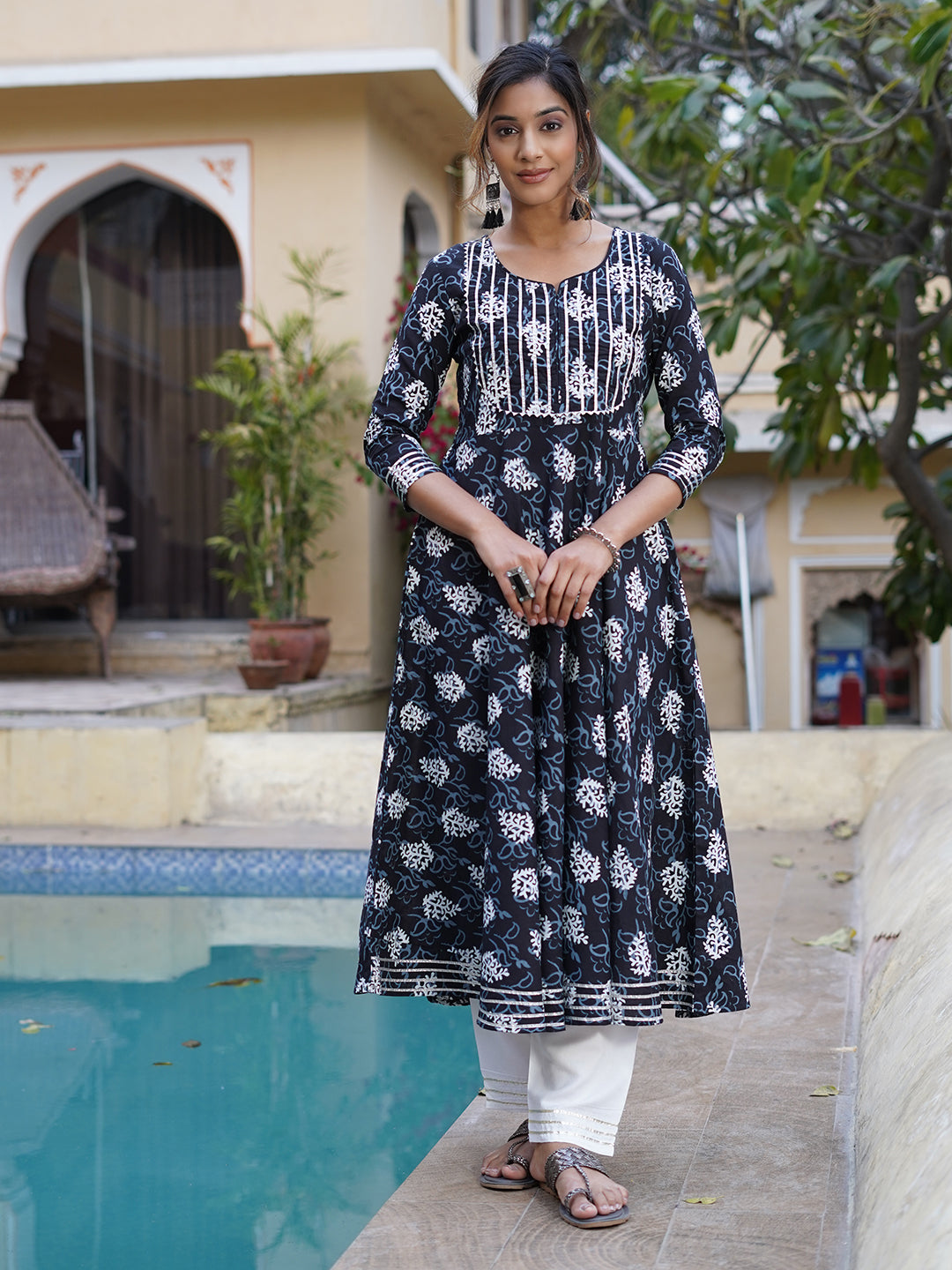 Women Black Printed Anarkali Kurta Pant Set