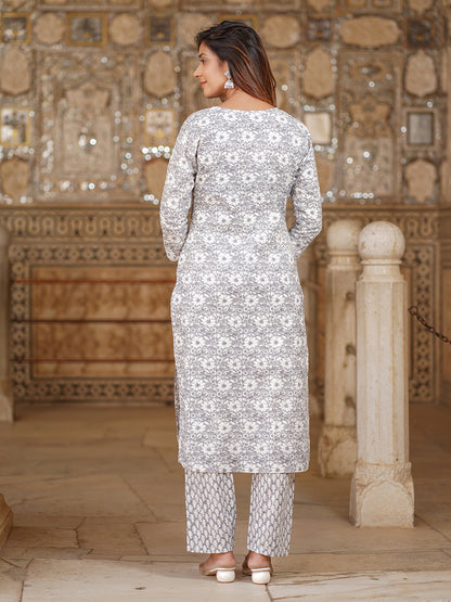 Women White Floral Straight Kurta Pant Set