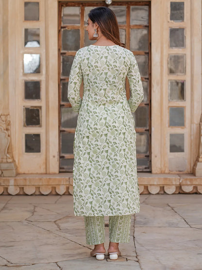 Women White And Green Floral Straight Kurta Pant Set