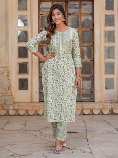 Women White And Green Floral Straight Kurta Pant Set