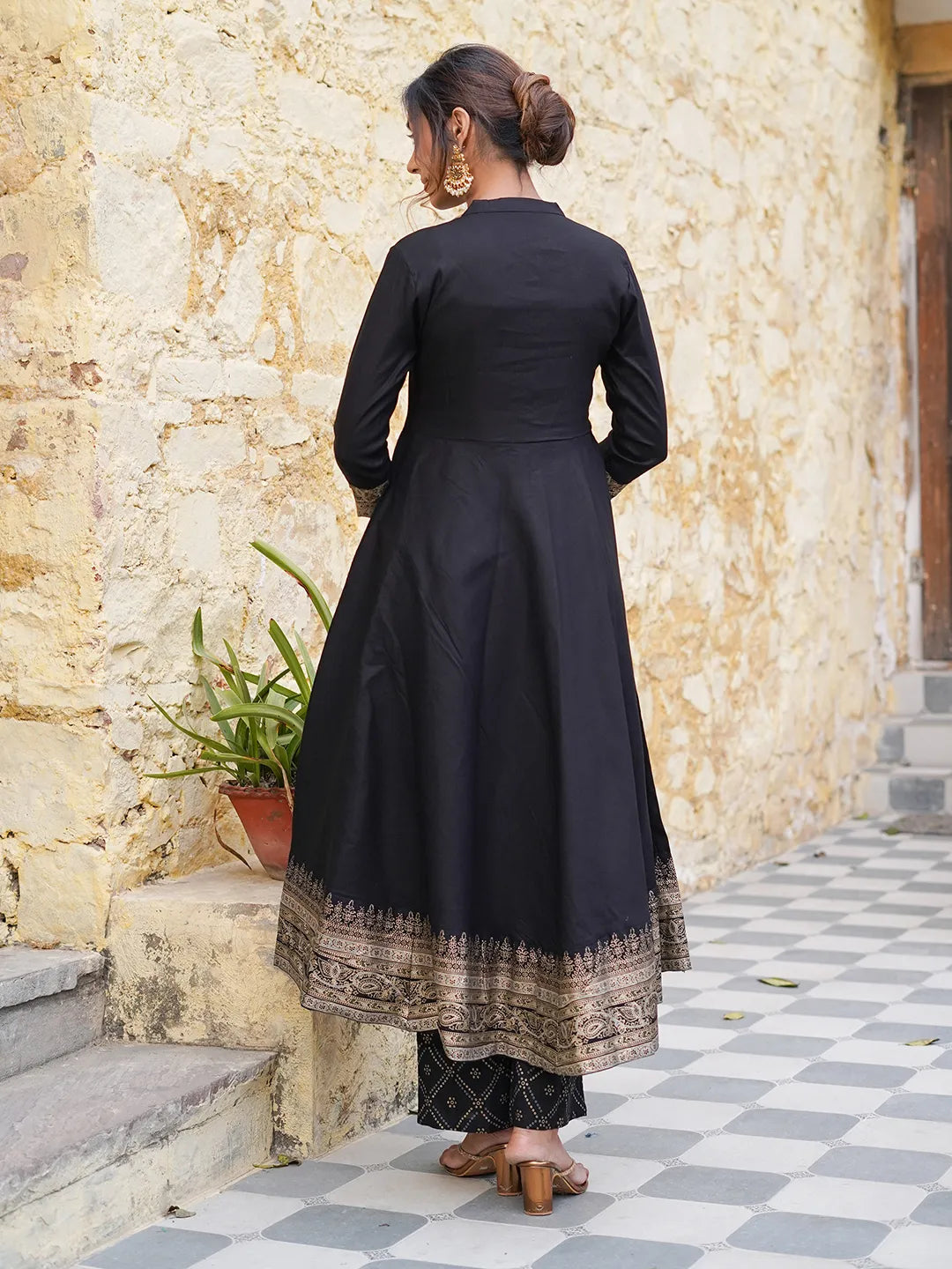 Black Mandarin Collar Ethnic Motifs Printed Regular Kurta with Trousers & With Dupatta Set