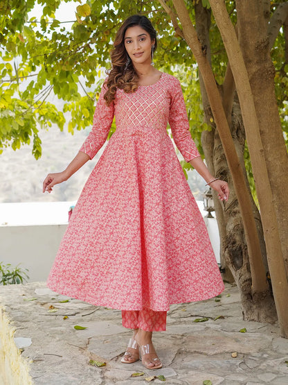 Women Pink Floral Anarkali Kurta Pant and Dupatta Set