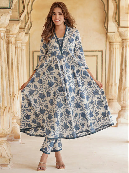 Blue & white Floral Printed Regular Pure Cotton Kurta & Trousers With Dupatta