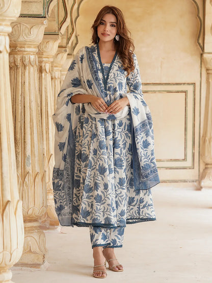 Blue & white Floral Printed Regular Pure Cotton Kurta & Trousers With Dupatta