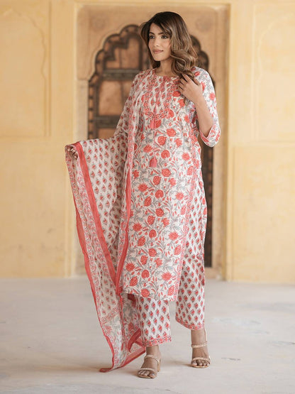 Women Peach And White Straight Kurta Pant Dupatta Set