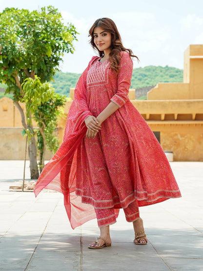 Women Pink Ethnic motifs Anarkali Kurta Pant Dupatta Set