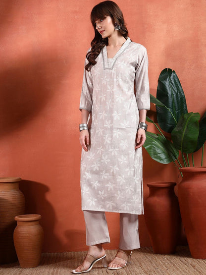 Floral Printed Straight Kurta with Trousers