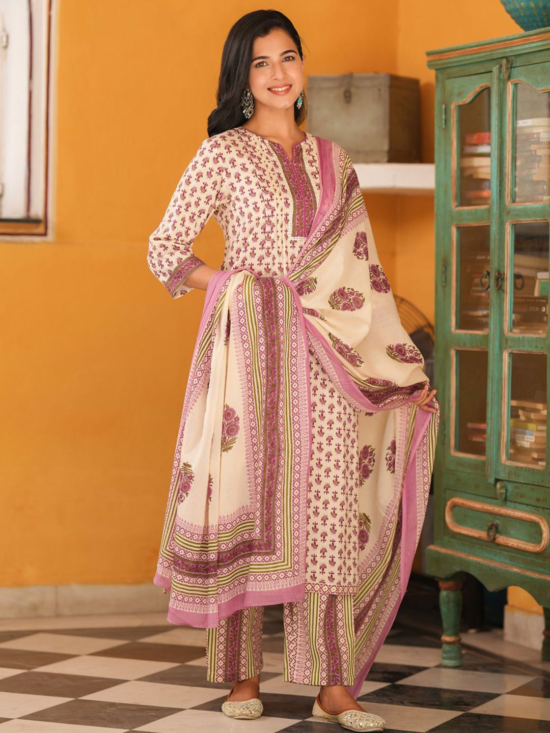 Dhiyona RR Women's Ethnic Motifs Printed Pure Cotton Kurta with Trousers & Dupatta