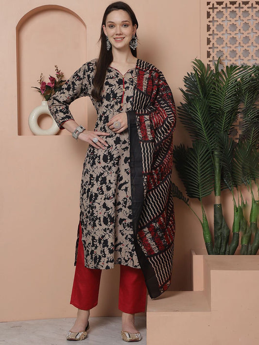Dhiyona KL Floral Printed Sweetheart Neck Kurta With Trousers & Dupatta