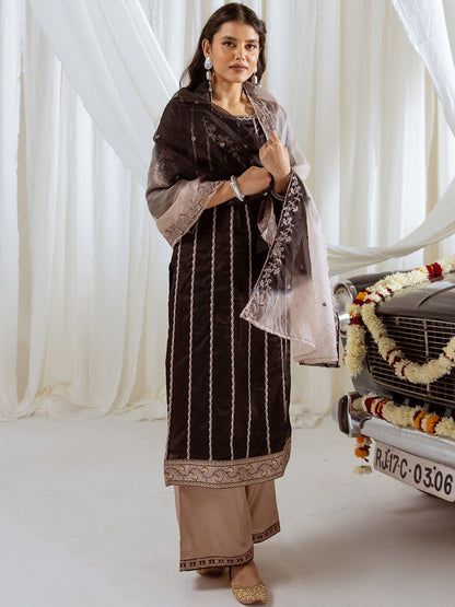Paisley Embroidered Round Neck Sequinned Straight Kurta With Trousers & Dupatta