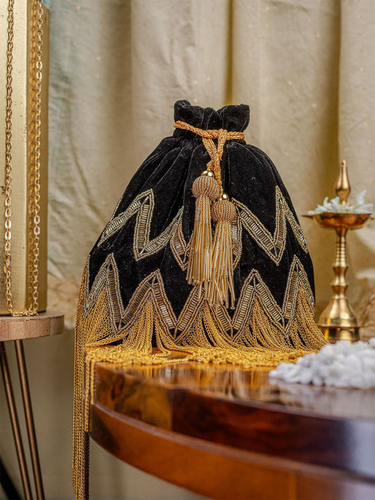 Dhiyona NR Embroidered Potli Clutch