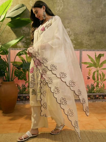Embroidered Round Neck Kurta & Trousers With Dupatta