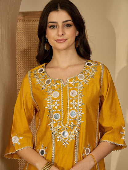 Women Floral Embroidered Regular Mirror Work Kurta with Palazzos