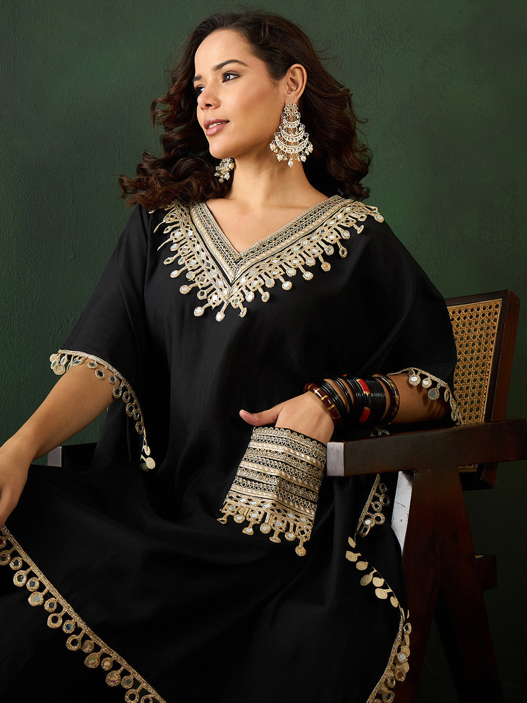 Dhiyona SN Women Embroidered Kaftan Kurta Set