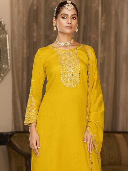 Dhiyona CH Women Ethnic Motifs Embroidered Regular Mirror Work Kurta with Palazzos & With Dupatta