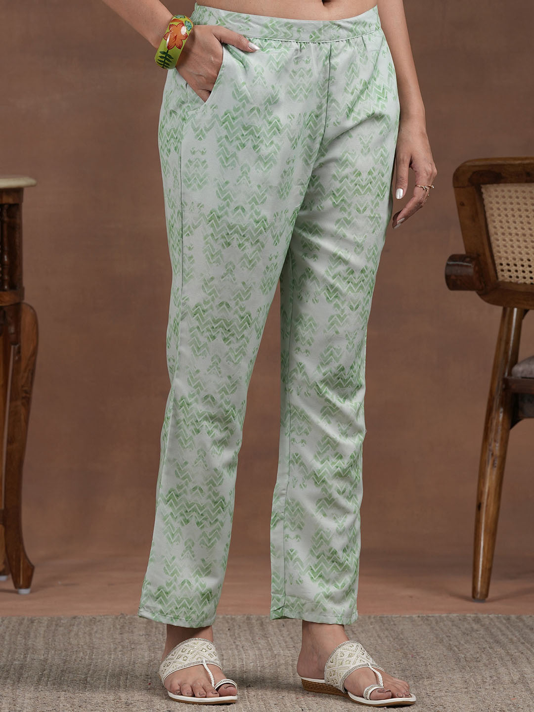 Women Dyed Regular Kurta with Trousers & With Dupatta