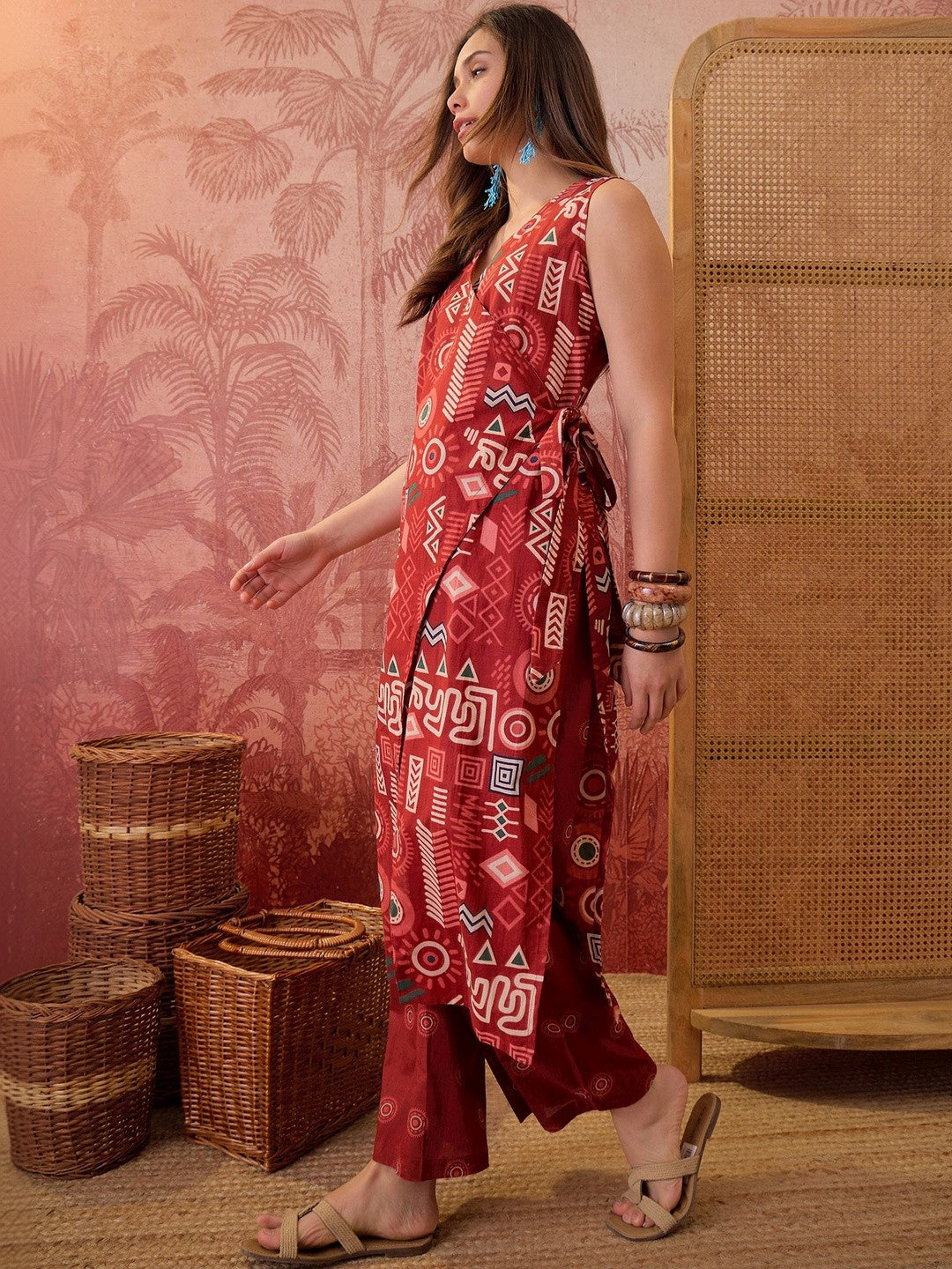 Printed Pure Cotton V-Neck Kurta & Palazzos