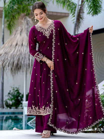 Dhiyona KL Women Ethnic Motifs Embroidered Regular Thread Work Kurta with Palazzos & With Dupatta