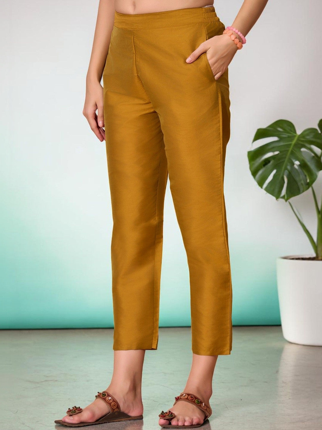 Woven Design Round Neck Kurta & Trousers With Dupatta
