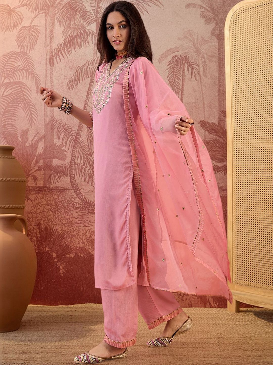 Dhiyona SN Embroidered V-Neck Kurta & Palazzos Kurta Set