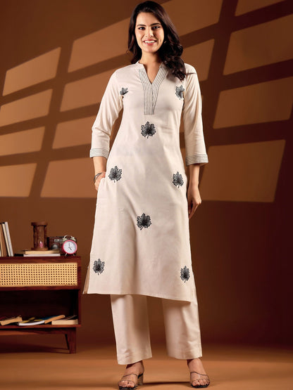 Women Ethnic Motifs Embroidered Regular Thread Work Pure Cotton Kurta with Trousers
