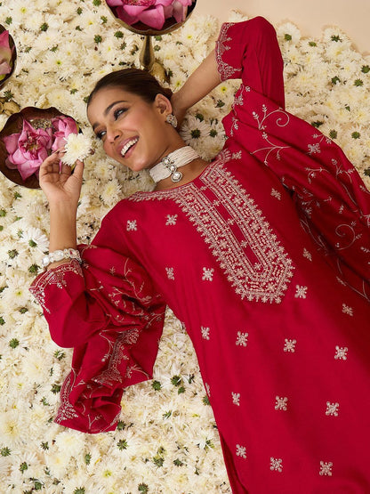 Women Ethnic Motifs Embroidered Regular Thread Work Kurta with Trousers & With Dupatta