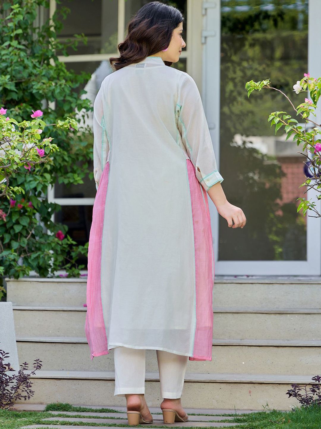 Dhiyona IE Floral Printed Pure Cotton Mandarin Collar Tunic With Trousers