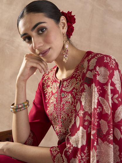 Ethnic Motifs Embroidered Thread Work Straight Kurta With Trousers & Dupatta