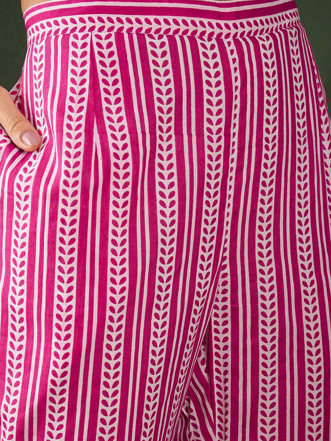 Floral Printed Pure Cotton Kurta With Trousers & Dupatta