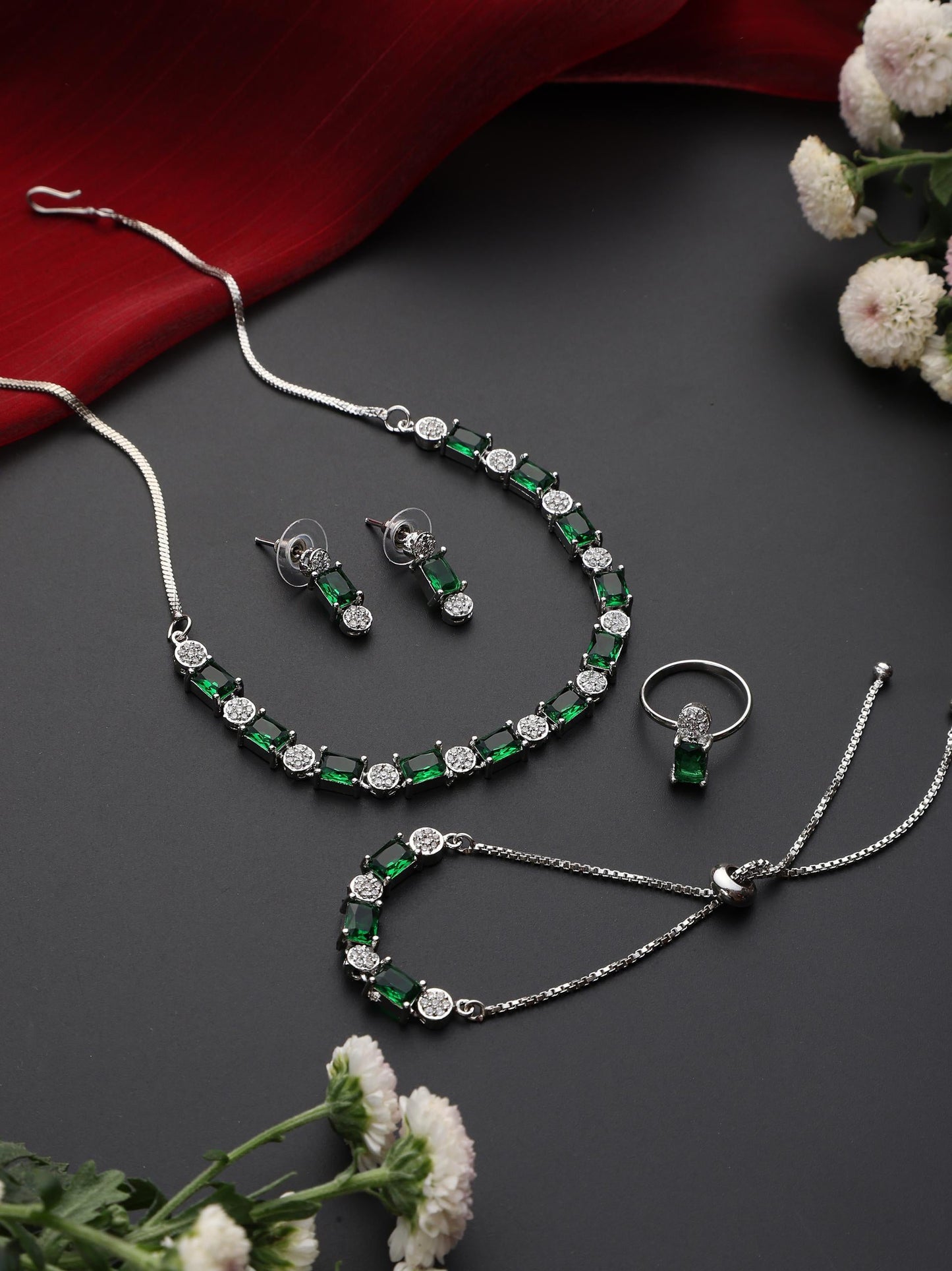 Dhiyona ST SET - Green Diamond Necklace, Earring, Ring, Bracelet