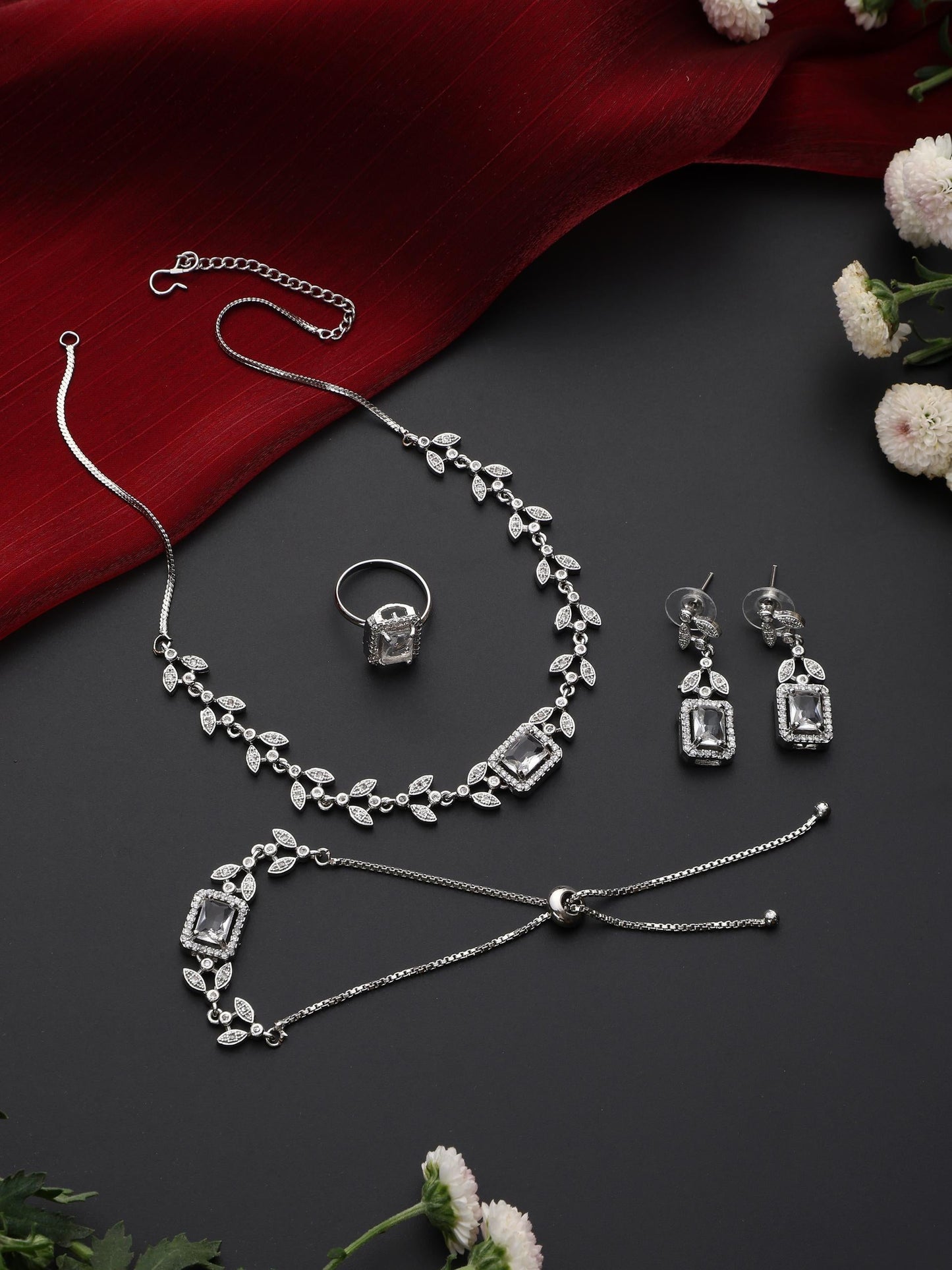 Dhiyona ST SET - White Petal Diamond Necklace, Earring, Ring, Bracelet