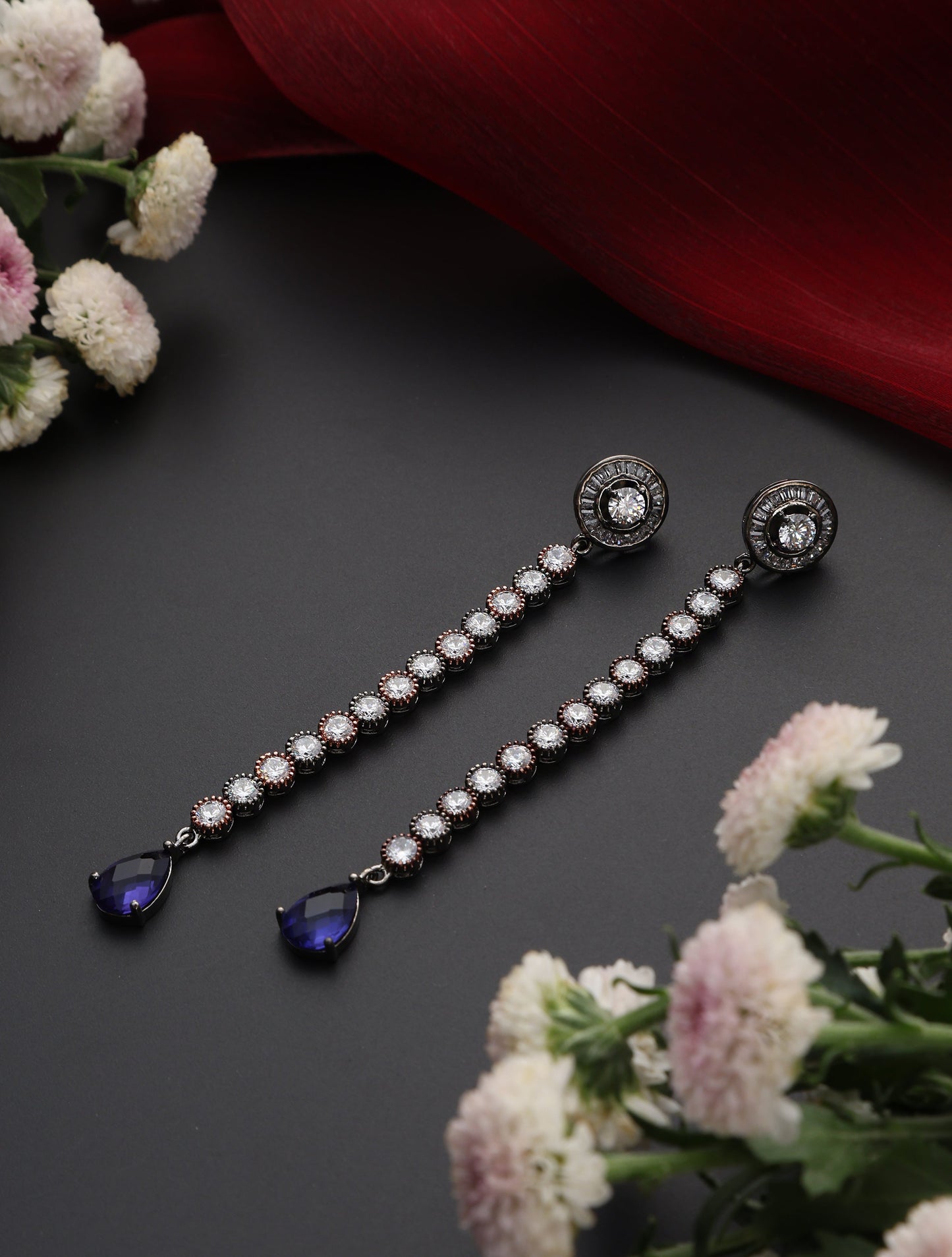 Dhiyona ST Blue Black Long Drop Earring