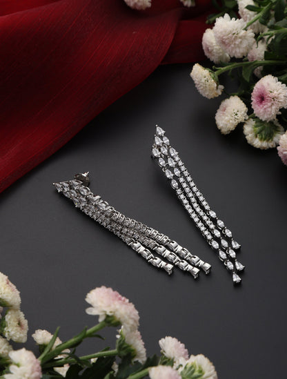Dhiyona ST White Irregular Lines Long Earring