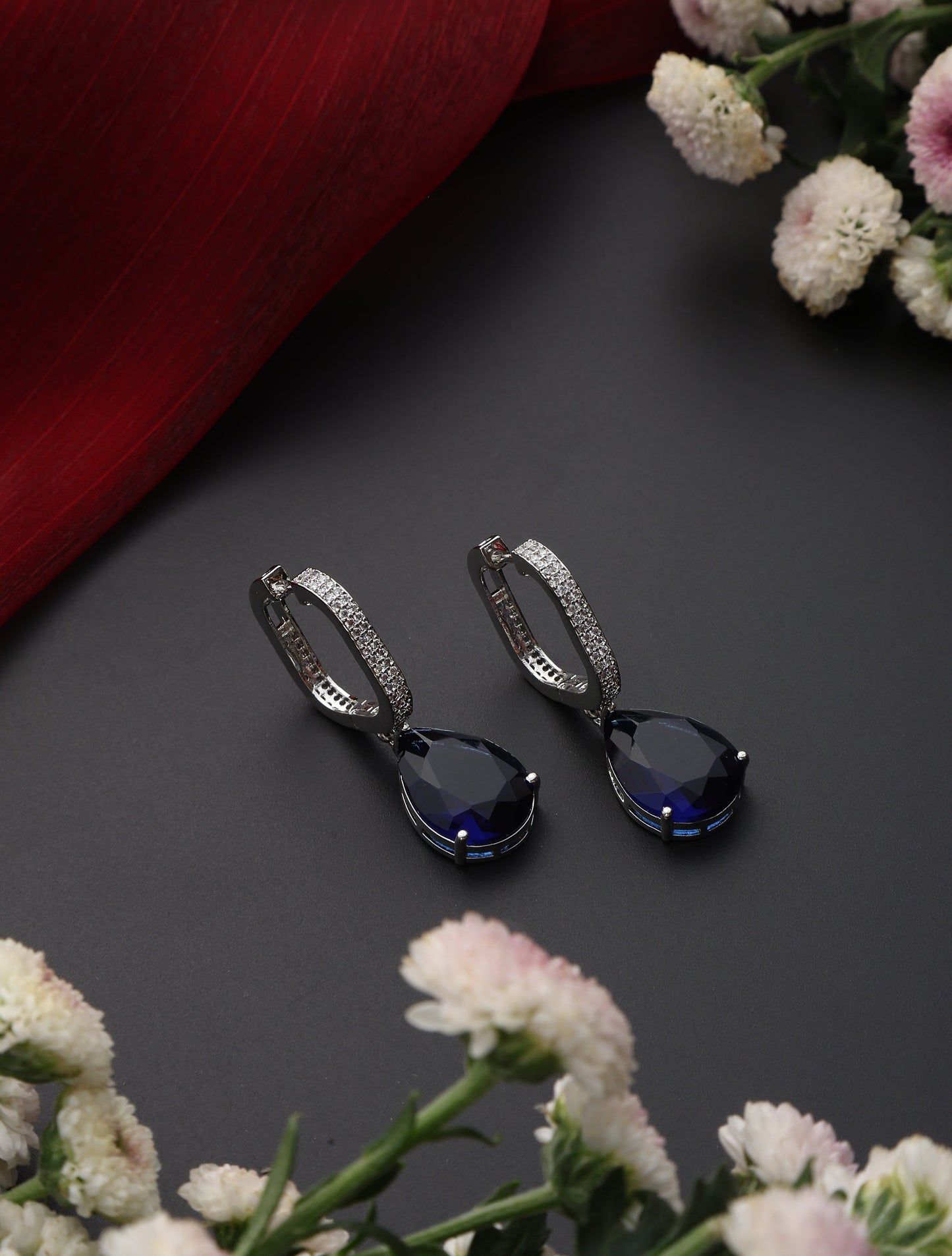 Dhiyona ST Blue Gold Drop Earring