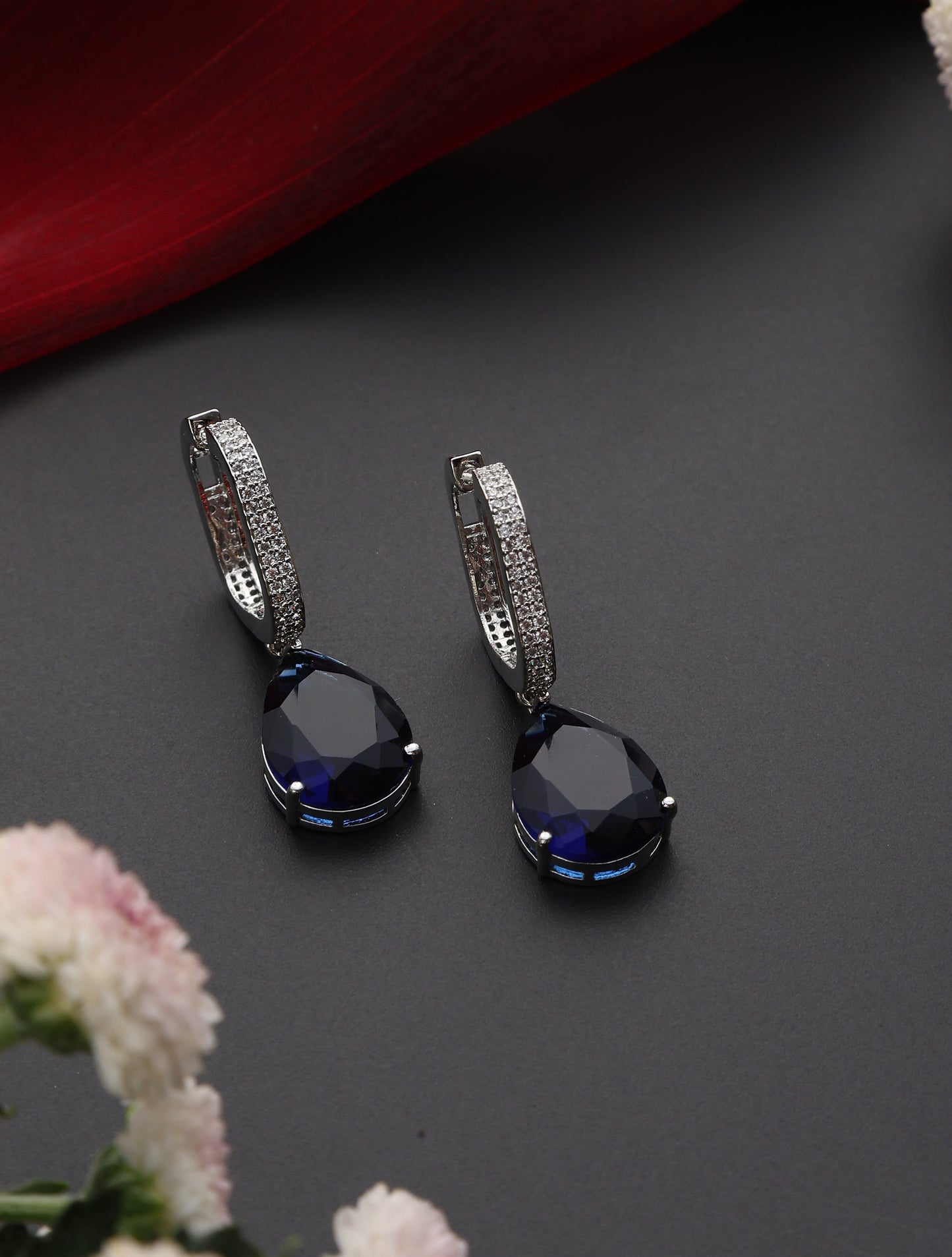 Dhiyona ST Blue Gold Drop Earring