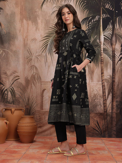 Gotta Patti Tribal Printed Tie Up Detail Yoke Kurta with Trousers