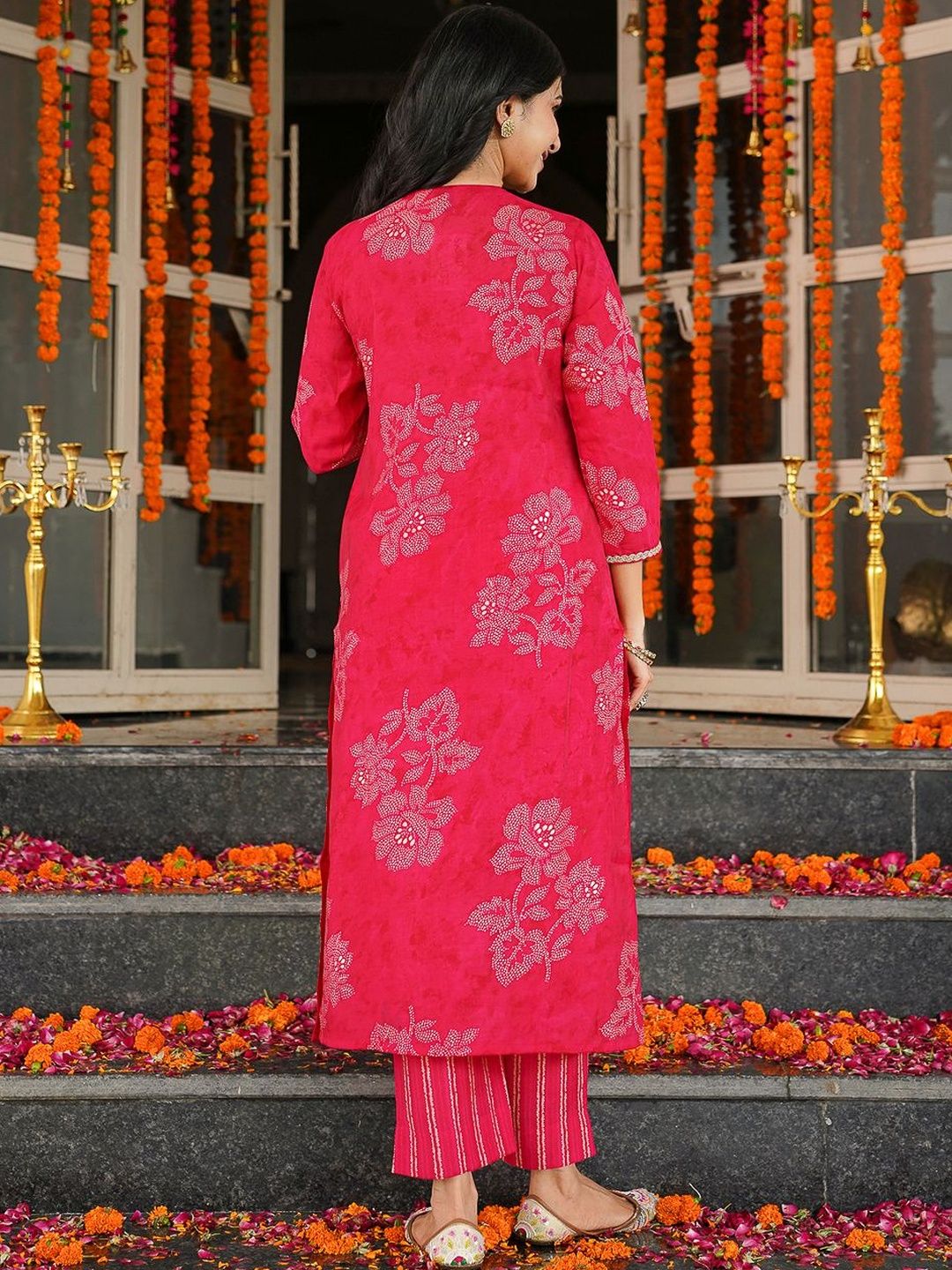 Dhiyona KL Women Ethnic Motifs Printed Regular Kurta with Trousers & With Dupatta