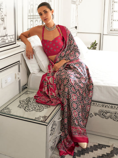 Women's Crepe Black Printed Designer Saree With Blouse Piece