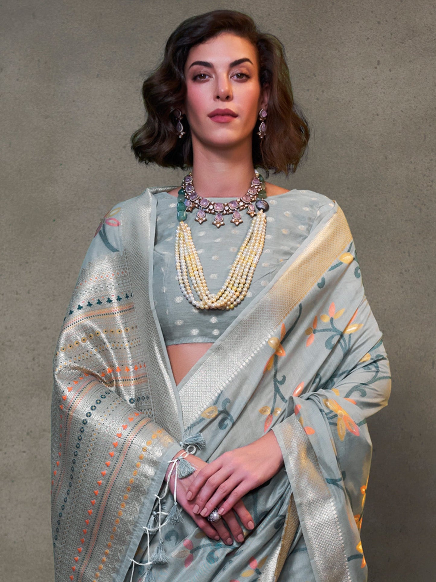 Women's Silk Blend Grey Woven Design Designer Saree With Blouse Piece