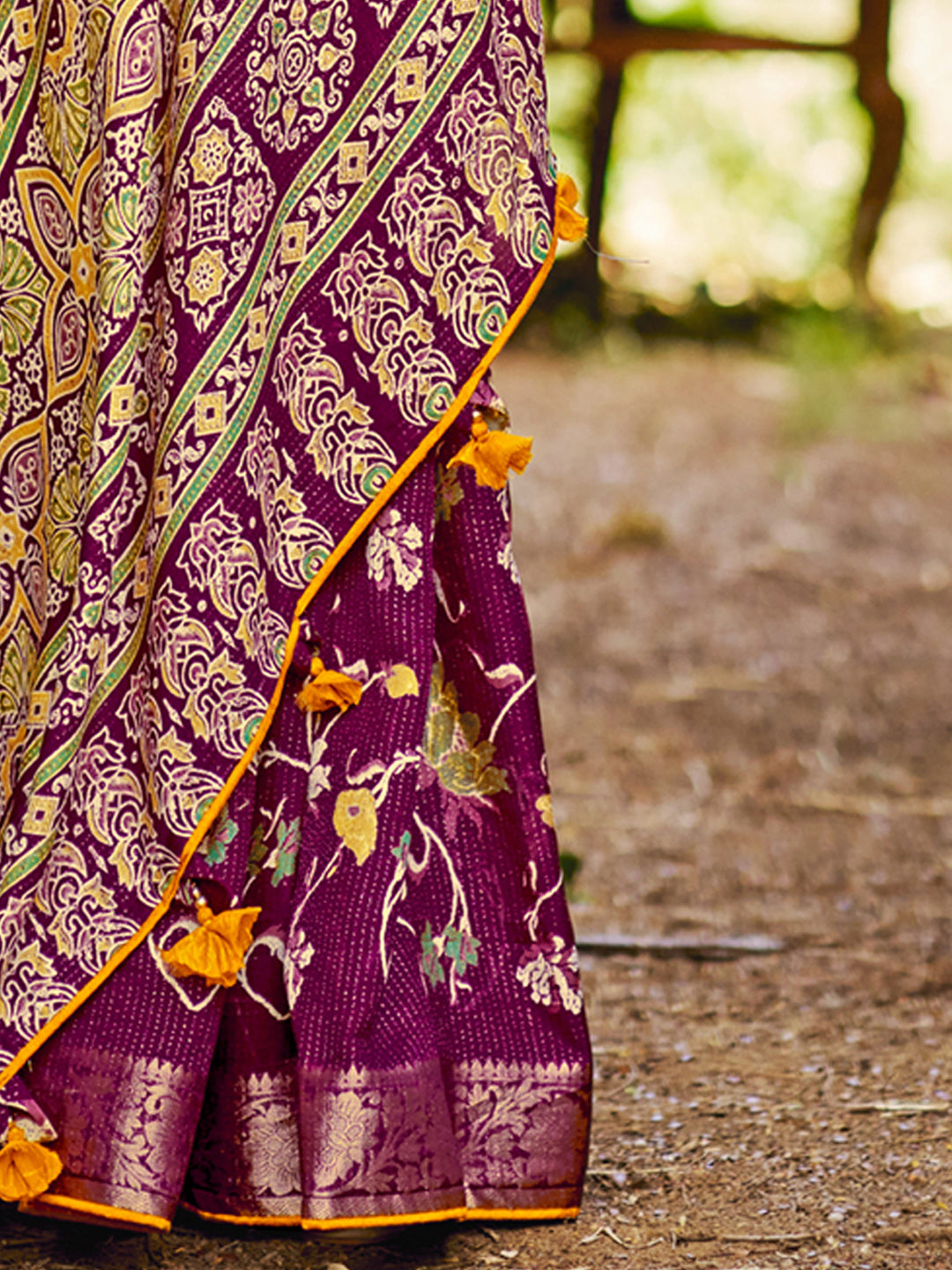 Women's Soft Silk Yellow Woven Design Designer Saree With Blouse Piece