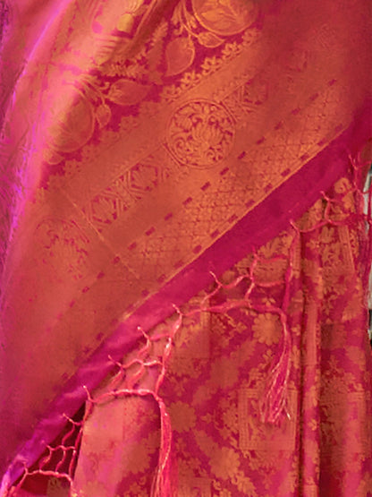 Women's Silk Blend Pink Woven Design Designer Saree With Blouse Piece
