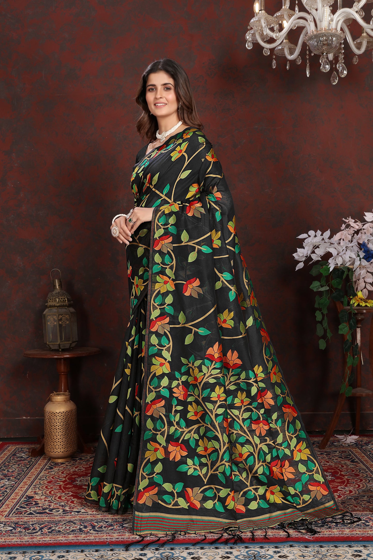 Dhiyona GR Women's Karvaah Impression Black Cotton Jamdani Saree