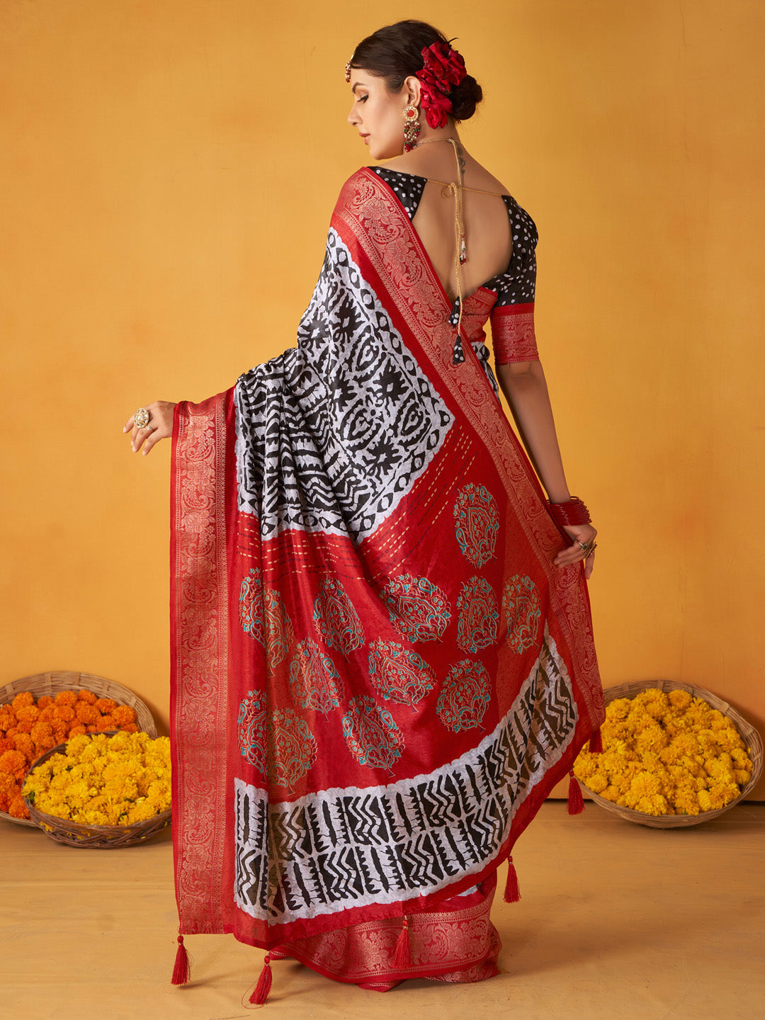 Women's Tussar Silk Black Printed Designer Saree With Blouse Piece