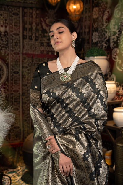 Dhiyona GR Women's Kavya Silk Black Banarasi Silk Woven Saree