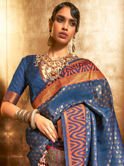 Women's Silk Blend Navy Blue Woven Design Handloom Saree With Blouse Piece