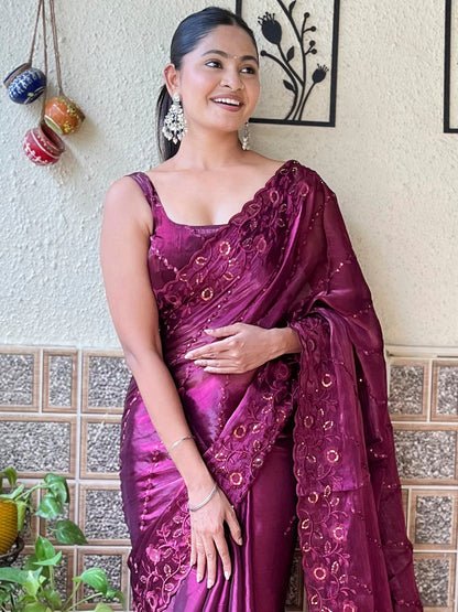 Women's Organza Magenta Embellished Designer Saree With Blouse Piece