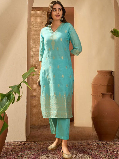 Women Festive Floral Gotta Patti Kurta Set With Trousers & Organza Dupatta