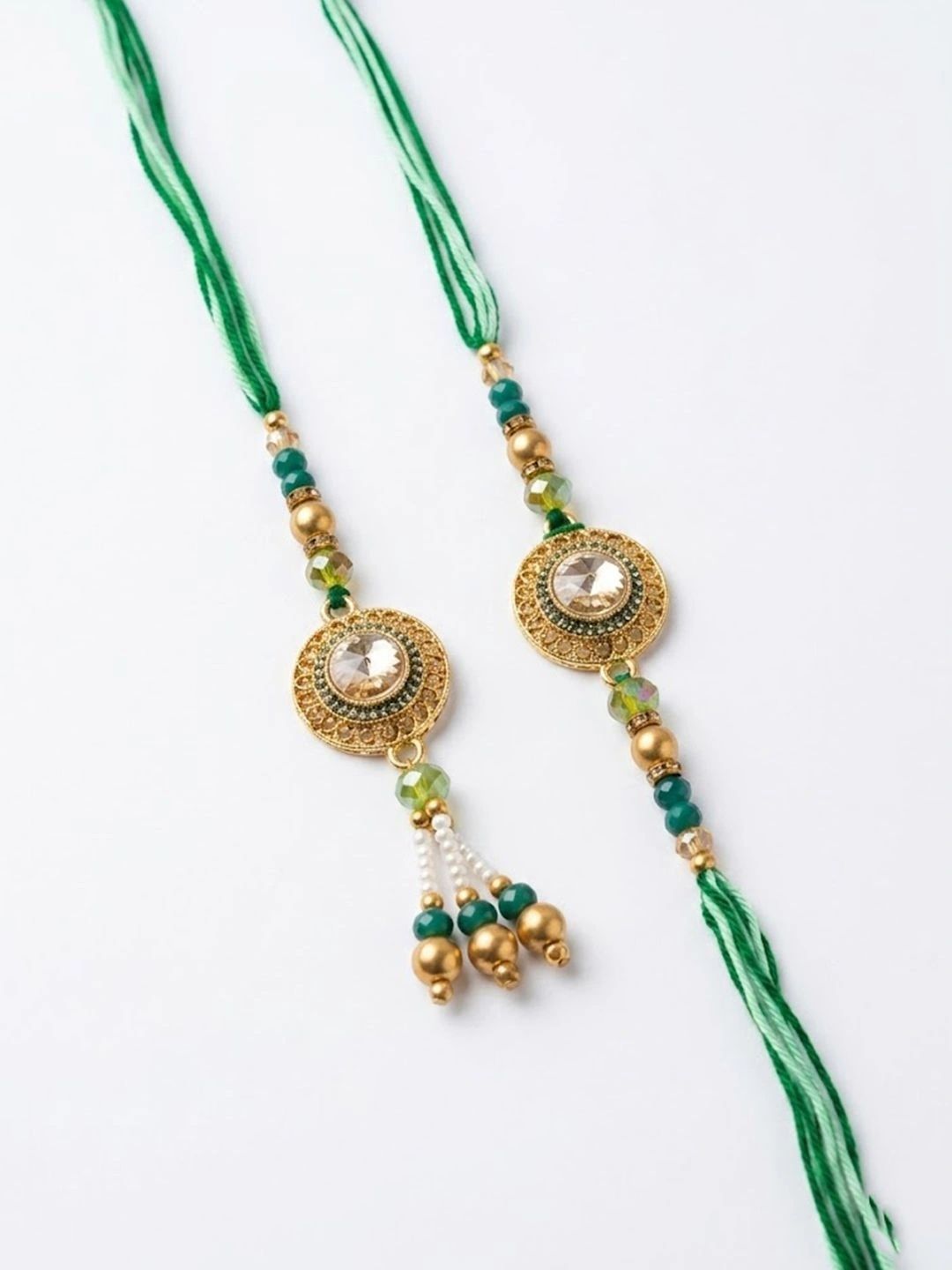 Dhiyona Rakhi