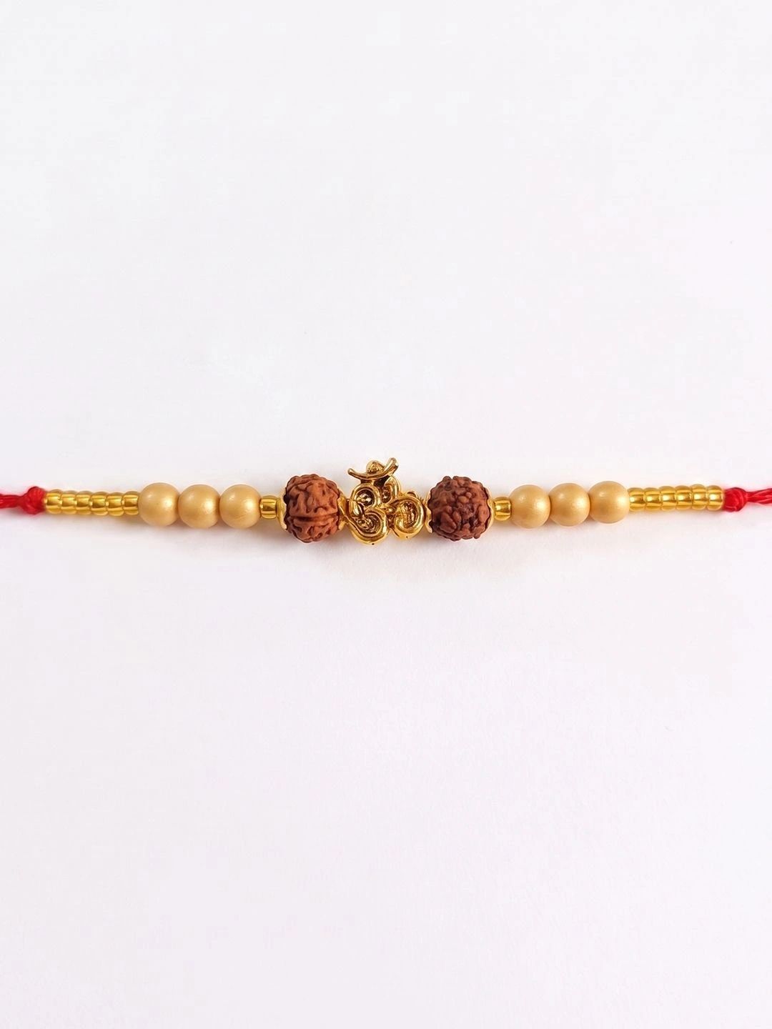 Dhiyona Rakhi