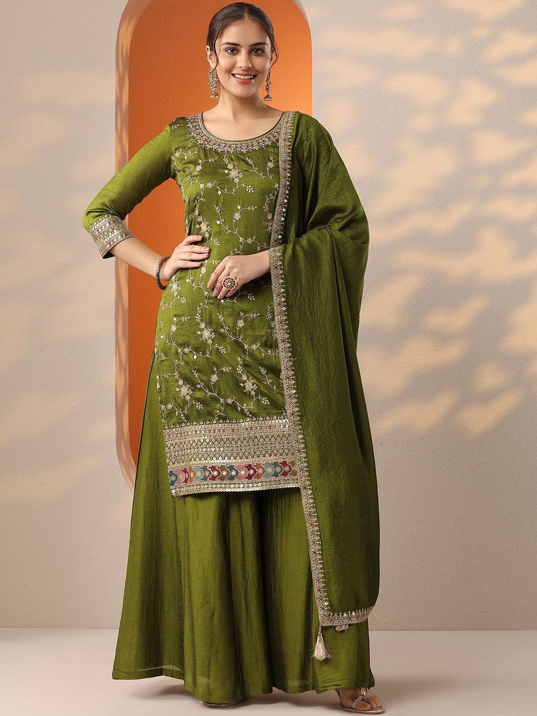 Dhiyona LL Women Ethnic Motifs Printed Kurti with Sharara & Dupatta